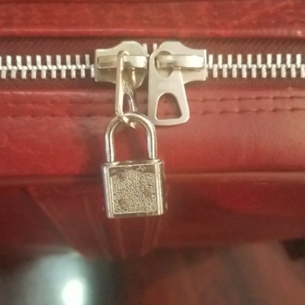 Pair of vintage red luggage - Picture 3 of 8